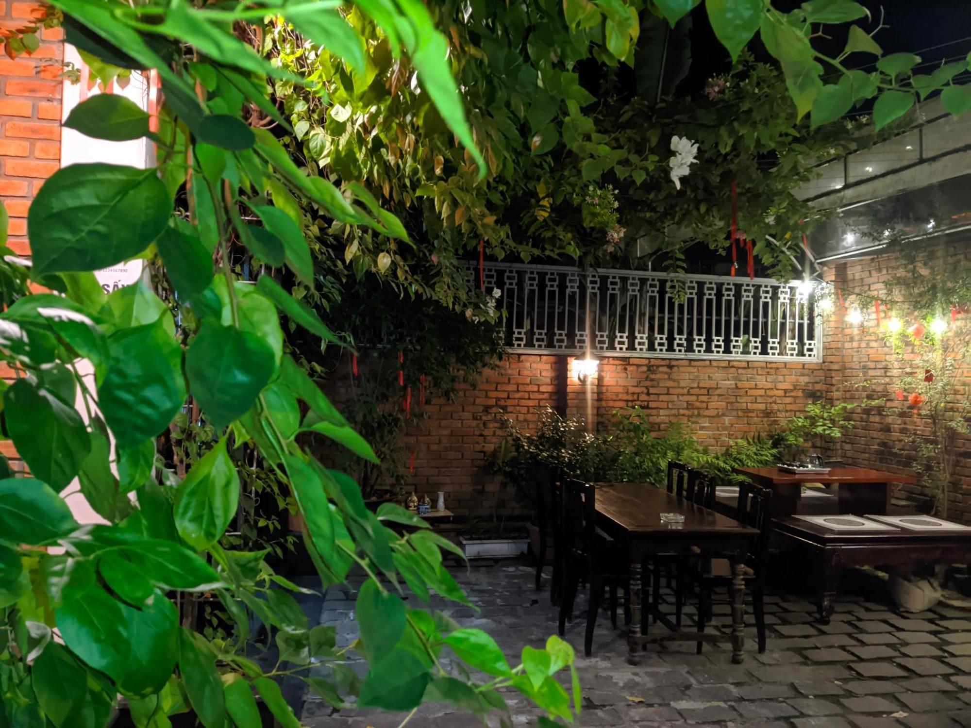 Q'Tropical Garden Homestay Hue Exterior photo